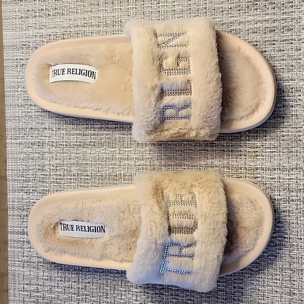 True Religion slippers. Never worn. Women size 8.